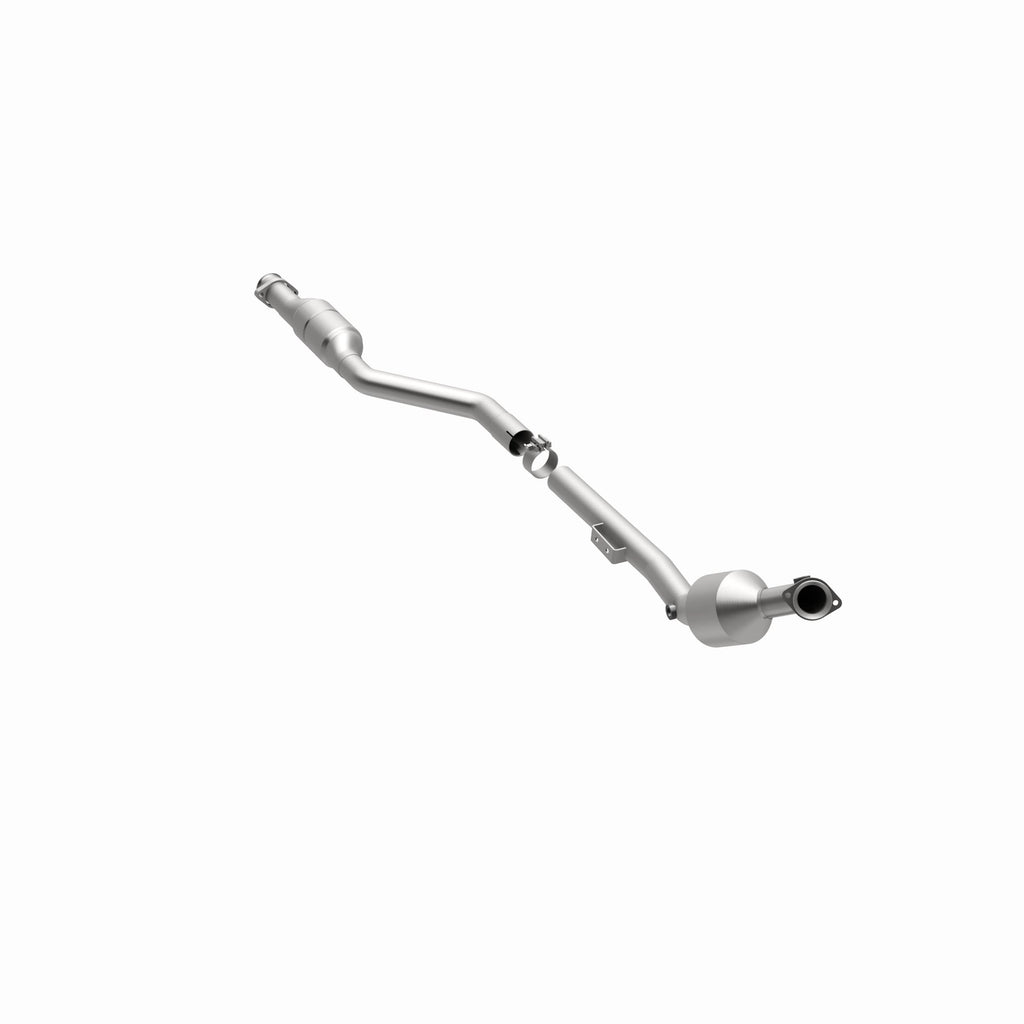 MagnaFlow Exhaust Products 51628 OEM Grade Direct-Fit Catalytic Converter for Select Mercedes-Benz E430