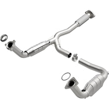 Load image into Gallery viewer, MagnaFlow Exhaust Products 4451172 California CARB Direct-Fit Catalytic Converter for Select Buick Rainier, Chevrolet Trailblazer EXT, GMC Envoy XL, Isuzu Ascender