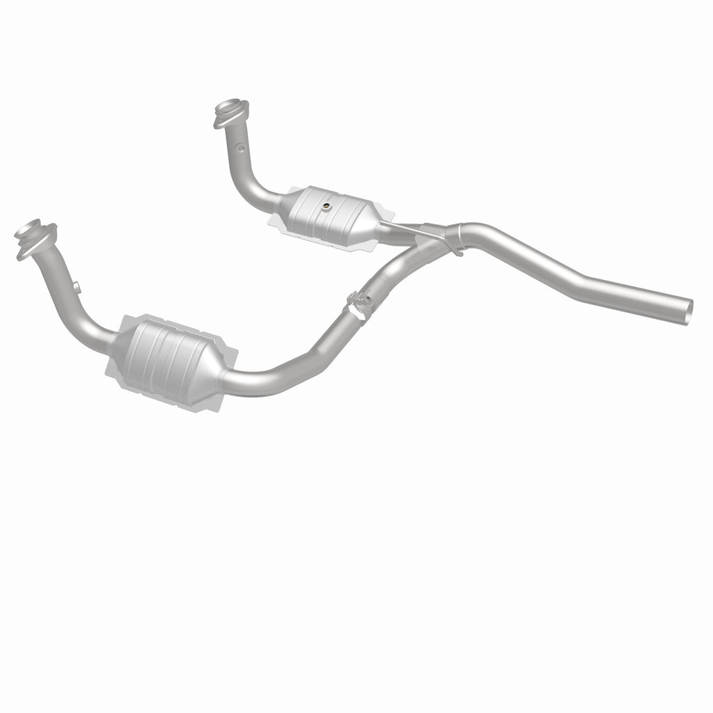 MagnaFlow Exhaust Products 49187 OEM Grade Direct-Fit Catalytic Converter for Select Dodge Nitro, Jeep Liberty