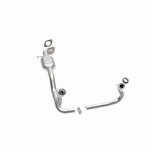 Load image into Gallery viewer, MagnaFlow Exhaust Products 23628 HM Grade Direct-Fit Catalytic Converter for Select Chevrolet Blazer, GMC Jimmy
