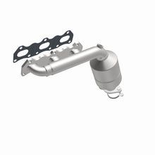 Load image into Gallery viewer, MagnaFlow Exhaust Products 51254 OEM Grade Manifold Catalytic Converter for Select Suzuki Grand Vitara, Suzuki XL-7