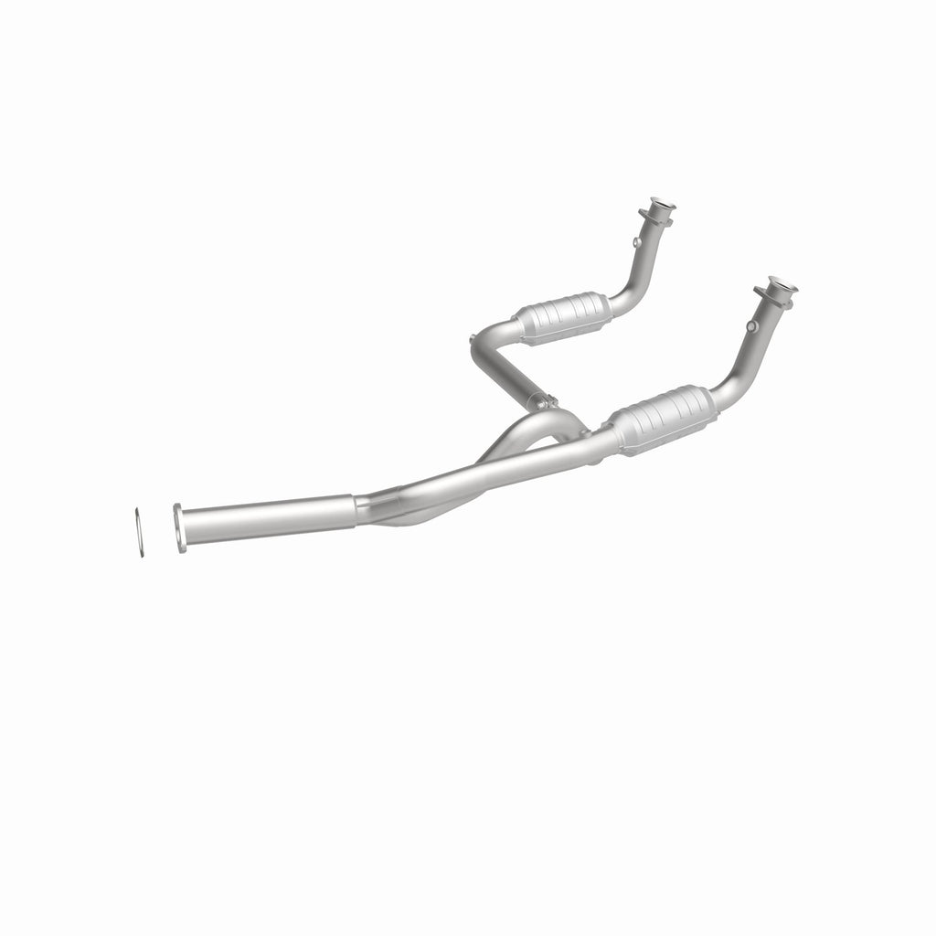 MagnaFlow Exhaust Products 49063 OEM Grade Direct-Fit Catalytic Converter for Select Chevrolet Express 1500, Chevrolet Express 2500, Chevrolet Express 3500, GMC Savana 1500, GMC Savana 2500, GMC Savana