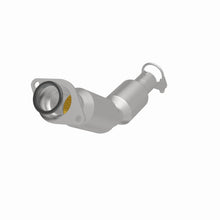 Load image into Gallery viewer, MagnaFlow Exhaust Products 5631455 California CARB Direct-Fit Catalytic Converter for Select Toyota Prius, Toyota Prius Plug-In