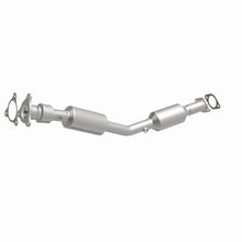 Load image into Gallery viewer, MagnaFlow Exhaust Products 551197 California CARB Direct-Fit Catalytic Converter for Select Chevrolet HHR