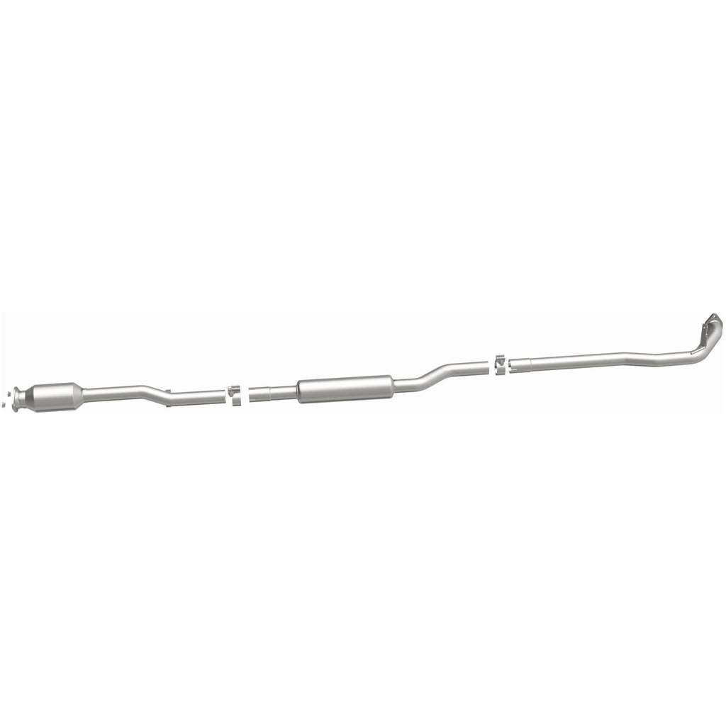 MagnaFlow Exhaust Products 280651 OEM Grade Direct-Fit Catalytic Converter for Select Mitsubishi Outlander
