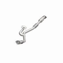 Load image into Gallery viewer, MagnaFlow Exhaust Products 557896 California CARB Direct-Fit Catalytic Converter for Select Buick LaCrosse
