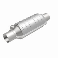 Load image into Gallery viewer, MagnaFlow Exhaust Products 51309 OEM Grade Universal Catalytic Converter for Select Chevrolet Avalanche 2500, Chevrolet C3500, Chevrolet K2500, Chevrolet K3500, Chevrolet Silverado 2500, Chevrolet Silverado HD, Chevrolet Silverado HD Classic, Chevrolet