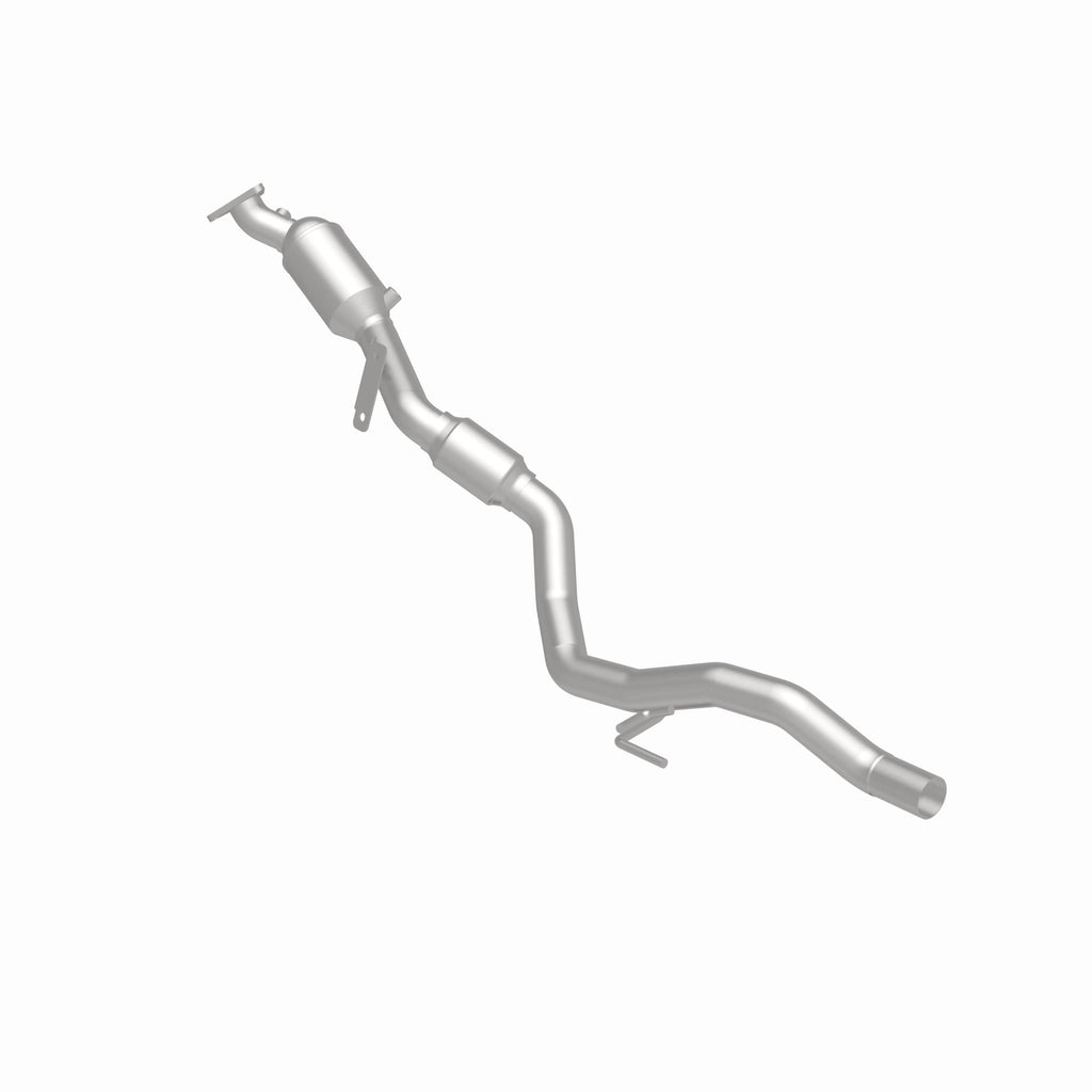 MagnaFlow Exhaust Products 52410 OEM Grade Direct-Fit Catalytic Converter for Select Porsche Cayenne, Volkswagen Touareg