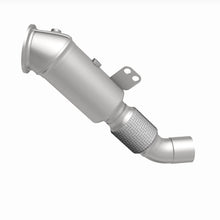 Load image into Gallery viewer, MagnaFlow Exhaust Products 6561549 California CARB Direct-Fit Catalytic Converter for Select BMW 340i, BMW 340i GT xDrive, BMW 340i xDrive, BMW 440i, BMW 440i Gran Coupe, BMW 440i xDrive, BMW 440i xDrive Gran Coupe, BMW 740i, BMW 740i xDrive