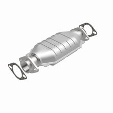 Load image into Gallery viewer, MagnaFlow Exhaust Products 3391693 California CARB Direct-Fit Catalytic Converter for Select Mazda B2200, Mazda B2600, Mazda MPV