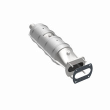 Load image into Gallery viewer, MagnaFlow Exhaust Products 55213 Standard Grade Direct-Fit Catalytic Converter for Select Ford E-250 Econoline, Ford E-250 Econoline Club Wagon, Ford E-350 Econoline, Ford E-350 Econoline Club Wagon, Ford F-250, Ford F-250 HD, Ford F-350