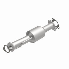 Load image into Gallery viewer, MagnaFlow Exhaust Products 5592579 California CARB Direct-Fit Catalytic Converter for Select Buick Enclave, Chevrolet Traverse, GMC Acadia, Saturn Outlook
