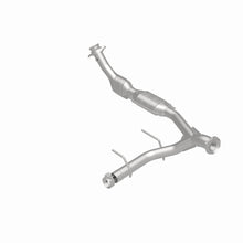 Load image into Gallery viewer, MagnaFlow Exhaust Products 24414 HM Grade Direct-Fit Catalytic Converter for Select Ford Expedition