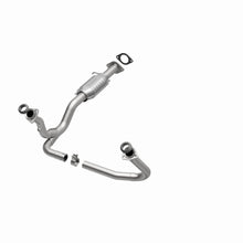 Load image into Gallery viewer, MagnaFlow Exhaust Products 447249 California CARB Direct-Fit Catalytic Converter for Select Chevrolet S10, GMC Sonoma, Isuzu Hombre