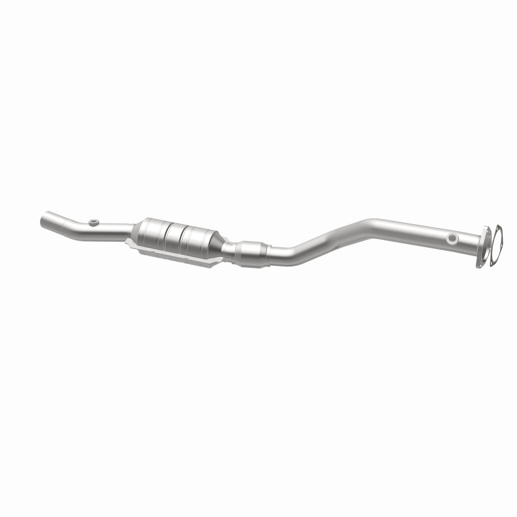 MagnaFlow Exhaust Products 22962 HM Grade Direct-Fit Catalytic Converter for Select Audi A4, Audi A4 Quattro, Volkswagen Passat