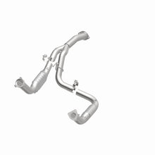 Load image into Gallery viewer, MagnaFlow Exhaust Products 21-252 OEM Grade Direct-Fit Catalytic Converter for Select Chevrolet Silverado HD, Chevrolet Silverado HD, GMC Sierra HD, GMC Sierra HD