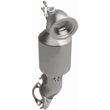 Load image into Gallery viewer, MagnaFlow Exhaust Products 5561421 California CARB Direct-Fit Catalytic Converter for Select Chevrolet Malibu