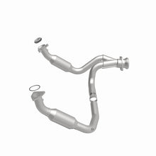 Load image into Gallery viewer, MagnaFlow Exhaust Products 5451631 California CARB Direct-Fit Catalytic Converter for Select Cadillac Escalade, Cadillac Escalade ESV, Cadillac Escalade EXT, Chevrolet Tahoe, GMC Sierra 1500, GMC Yukon, GMC Yukon XL