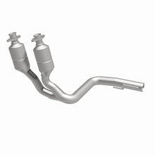 Load image into Gallery viewer, MagnaFlow Exhaust Products 24507 HM Grade Direct-Fit Catalytic Converter for Select Jeep Grand Cherokee