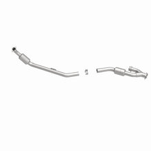 Load image into Gallery viewer, MagnaFlow Exhaust Products 24535 HM Grade Direct-Fit Catalytic Converter for Select Mercedes-Benz C240, Mercedes-Benz C32 AMG, Mercedes-Benz C320