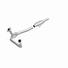 Load image into Gallery viewer, MagnaFlow Exhaust Products 334307 California CARB Direct-Fit Catalytic Converter for Select Ford Bronco, Ford F-150, Ford F-250