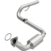 Load image into Gallery viewer, MagnaFlow Exhaust Products 4451418 California CARB Direct-Fit Catalytic Converter for Select Cadillac Escalade, Cadillac Escalade ESV, Cadillac Escalade EXT, GMC Yukon, GMC Yukon XL