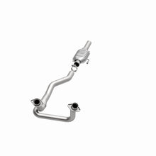 Load image into Gallery viewer, MagnaFlow Exhaust Products 93314 Standard Grade Direct-Fit Catalytic Converter for Select Ford E-150 Econoline, Ford E-150 Econoline Club Wagon, Ford E-250 Econoline