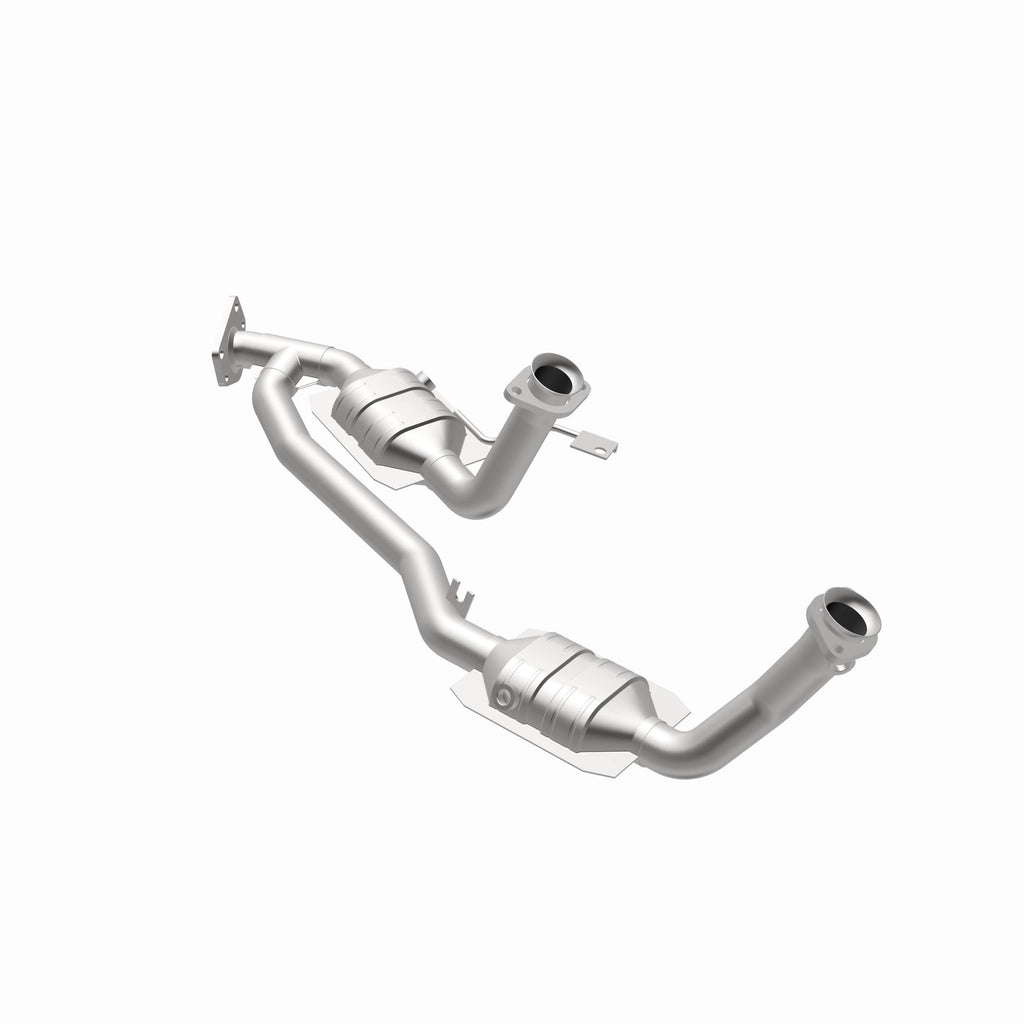 MagnaFlow Exhaust Products 23083 HM Grade Direct-Fit Catalytic Converter for Select Ford Freestar, Mercury Monterey