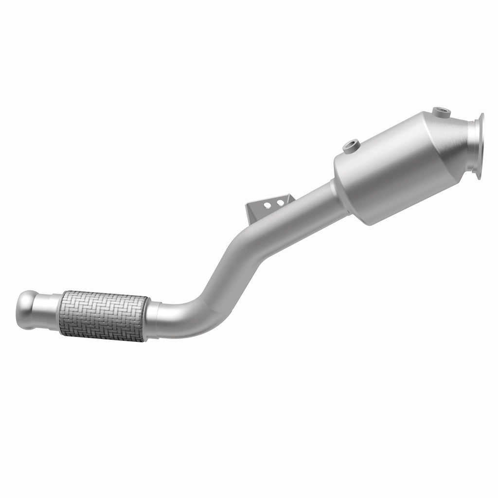 MagnaFlow Exhaust Products 21-897 OEM Grade Direct-Fit Catalytic Converter for Select Mercedes-Benz Metris
