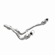 Load image into Gallery viewer, MagnaFlow Exhaust Products 5582617 California CARB Direct-Fit Catalytic Converter for Select Cadillac Escalade, Cadillac Escalade ESV, Chevrolet Silverado 1500, GMC Sierra 1500, GMC Yukon, GMC Yukon XL