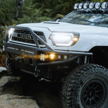 Load image into Gallery viewer, KC HiLiTES 284 KC FLEX ERA 3 LED 3.5IN SAE FOG 2-LIGHT MASTER KIT