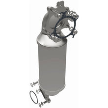 Load image into Gallery viewer, MagnaFlow Exhaust Products 6561120 California CARB Direct-Fit Catalytic Converter for Select Honda Civic
