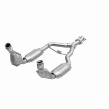 Load image into Gallery viewer, MagnaFlow Exhaust Products 444064 California CARB Direct-Fit Catalytic Converter for Select Ford Mustang