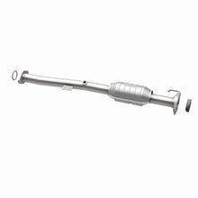 Load image into Gallery viewer, MagnaFlow Exhaust Products 441020 California CARB Direct-Fit Catalytic Converter for Select Chevrolet Tracker, Suzuki Vitara