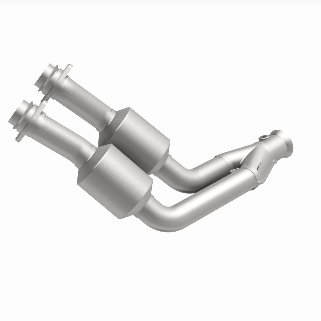 MagnaFlow Exhaust Products 24226 HM Grade Direct-Fit Catalytic Converter for Select Jaguar Vanden Plas, Jaguar XJ6