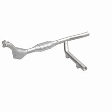 Load image into Gallery viewer, MagnaFlow Exhaust Products 93130 HM Grade Direct-Fit Catalytic Converter for Select Ford Expedition