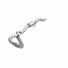 Load image into Gallery viewer, MagnaFlow Exhaust Products 24457 HM Grade Direct-Fit Catalytic Converter for Select Chevrolet Silverado HD, GMC Sierra HD