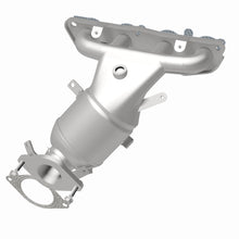 Load image into Gallery viewer, MagnaFlow Exhaust Products 290031 OEM Grade Manifold Catalytic Converter for Select Nissan Kicks, Nissan Versa
