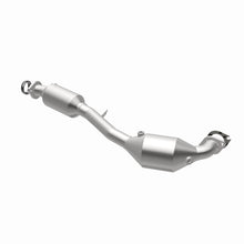 Load image into Gallery viewer, MagnaFlow Exhaust Products 5411026 California CARB Direct-Fit Catalytic Converter for Select Saab 9-2X, Subaru Forester, Subaru Impreza, Subaru Legacy, Subaru Outback
