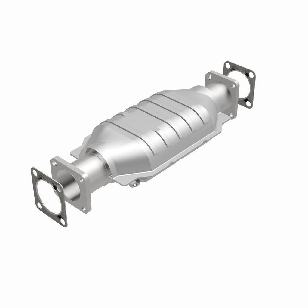MagnaFlow Exhaust Products 3391652 California CARB Direct-Fit Catalytic Converter for Select Chevrolet LUV, Isuzu Amigo, Isuzu Pickup, Isuzu Rodeo, Isuzu Trooper