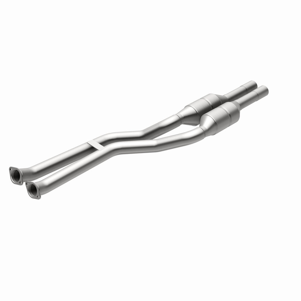 MagnaFlow Exhaust Products 24510 HM Grade Direct-Fit Catalytic Converter for Select BMW 325Ci, BMW 325i