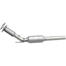 Load image into Gallery viewer, MagnaFlow Exhaust Products 24333 HM Grade Direct-Fit Catalytic Converter for Select Volkswagen Beetle