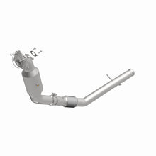 Load image into Gallery viewer, MagnaFlow Exhaust Products 21-958 OEM Grade Direct-Fit Catalytic Converter for Select Jeep Wrangler