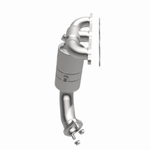 Load image into Gallery viewer, MagnaFlow Exhaust Products 51394 OEM Grade Manifold Catalytic Converter for Select Chrysler Pacifica, Chrysler Sebring, Chrysler Town &amp; Country, Dodge Avenger, Dodge Grand Caravan, Dodge Journey, Volkswagen Routan