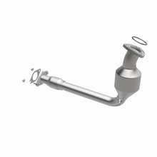 Load image into Gallery viewer, MagnaFlow Exhaust Products 5461926 California CARB Direct-Fit Catalytic Converter for Select Chevrolet Malibu, Pontiac G6, Saturn Aura
