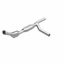 Load image into Gallery viewer, MagnaFlow Exhaust Products 93391 HM Grade Direct-Fit Catalytic Converter for Select Ford E-150 Econoline, Ford E-150 Econoline Club Wagon