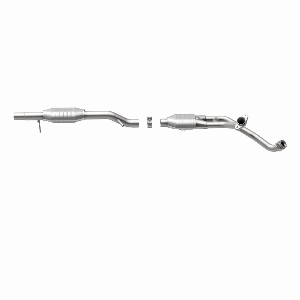 MagnaFlow Exhaust Products 334302 California CARB Direct-Fit Catalytic Converter for Select Ford Bronco, Ford E-150 Econoline, Ford E-150 Econoline Club Wagon, Ford E-250 Econoline, Ford E-250 Econoline Club Wagon, Ford E-350 Econoline, Ford E-350