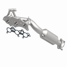 Load image into Gallery viewer, MagnaFlow Exhaust Products 5582431 California CARB Manifold Catalytic Converter for Select Toyota 4Runner, Toyota FJ Cruiser