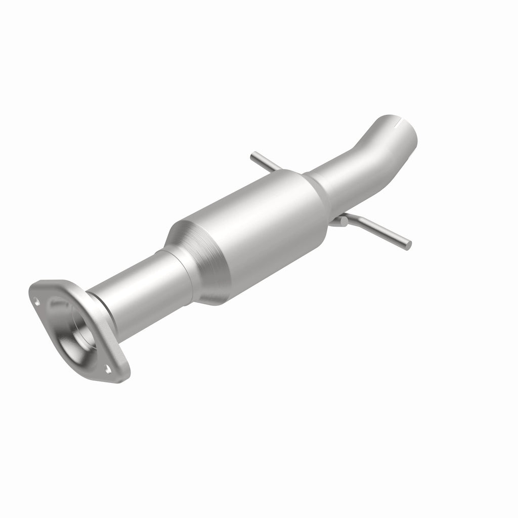 MagnaFlow Exhaust Products 52536 OEM Grade Direct-Fit Catalytic Converter for Select Toyota Highlander