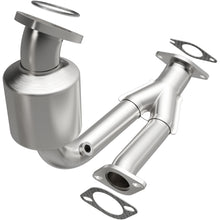 Load image into Gallery viewer, MagnaFlow Exhaust Products 5461925 California CARB Direct-Fit Catalytic Converter for Select Chevrolet Malibu, Pontiac G6, Saturn Aura